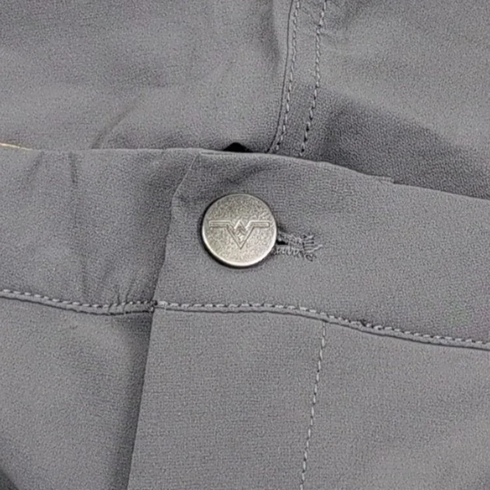 Avalon Golf Performance Short Mens 32 7